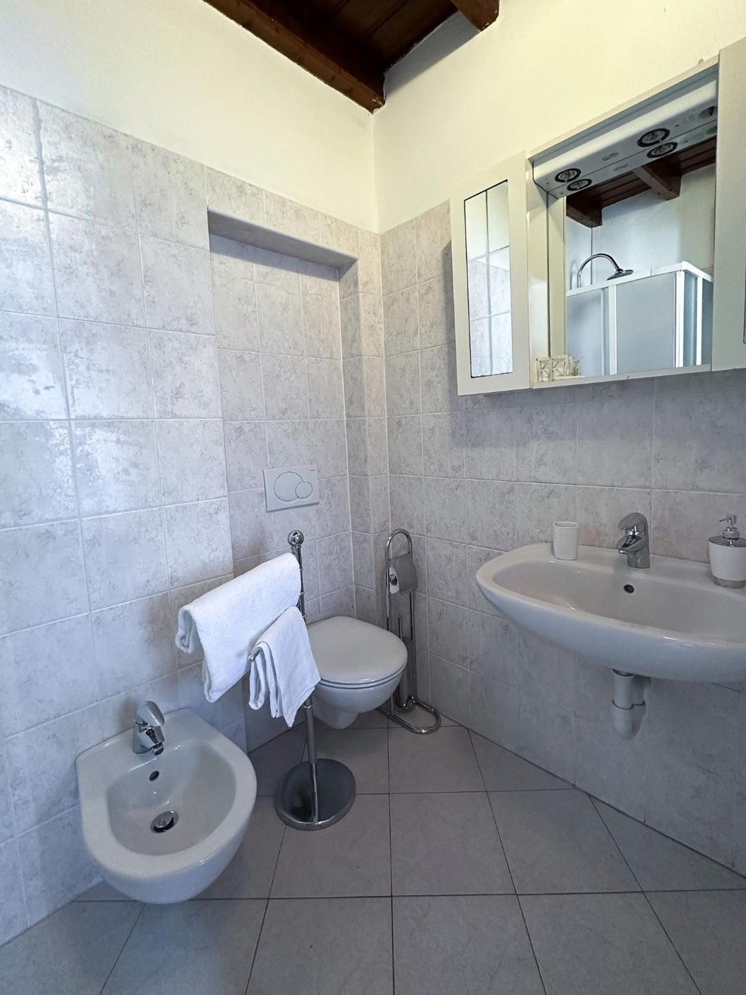 Renzo E Lucia Lake View Apartment Oliveto Lario 외부 사진